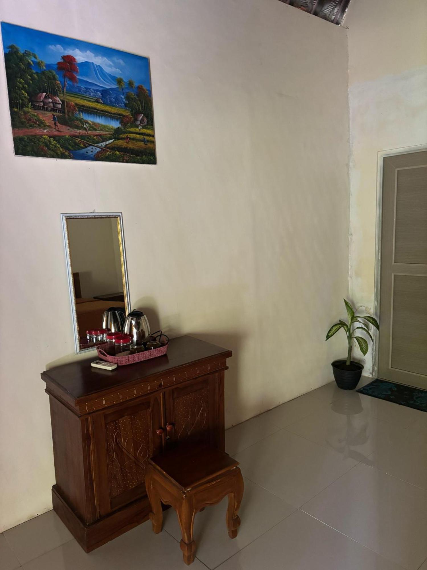 Kubu Artha Bungalow Nusa Penida Ped Екстериор снимка